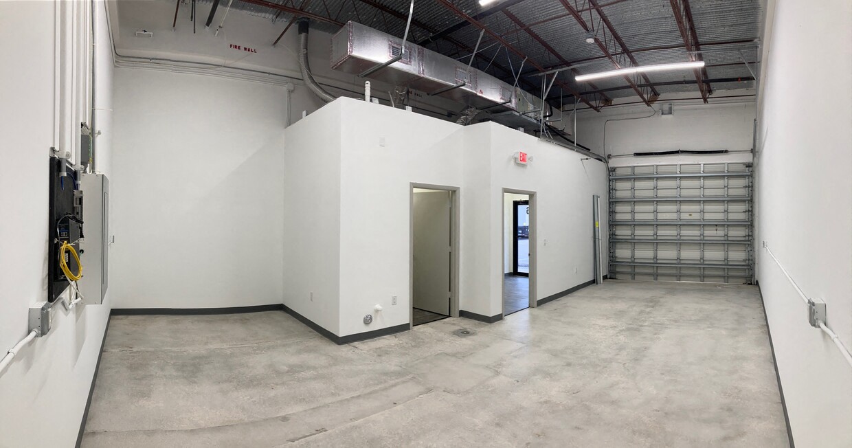 730 SF Industrial Space in Boca Raton, FL Photo